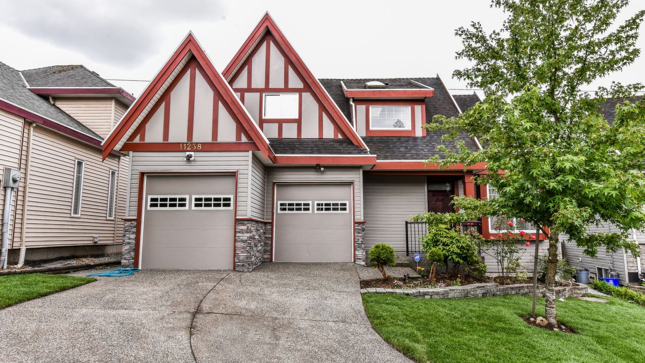 11238 87A Ave, Surrey, BC, V4C 3A6 Scene 1