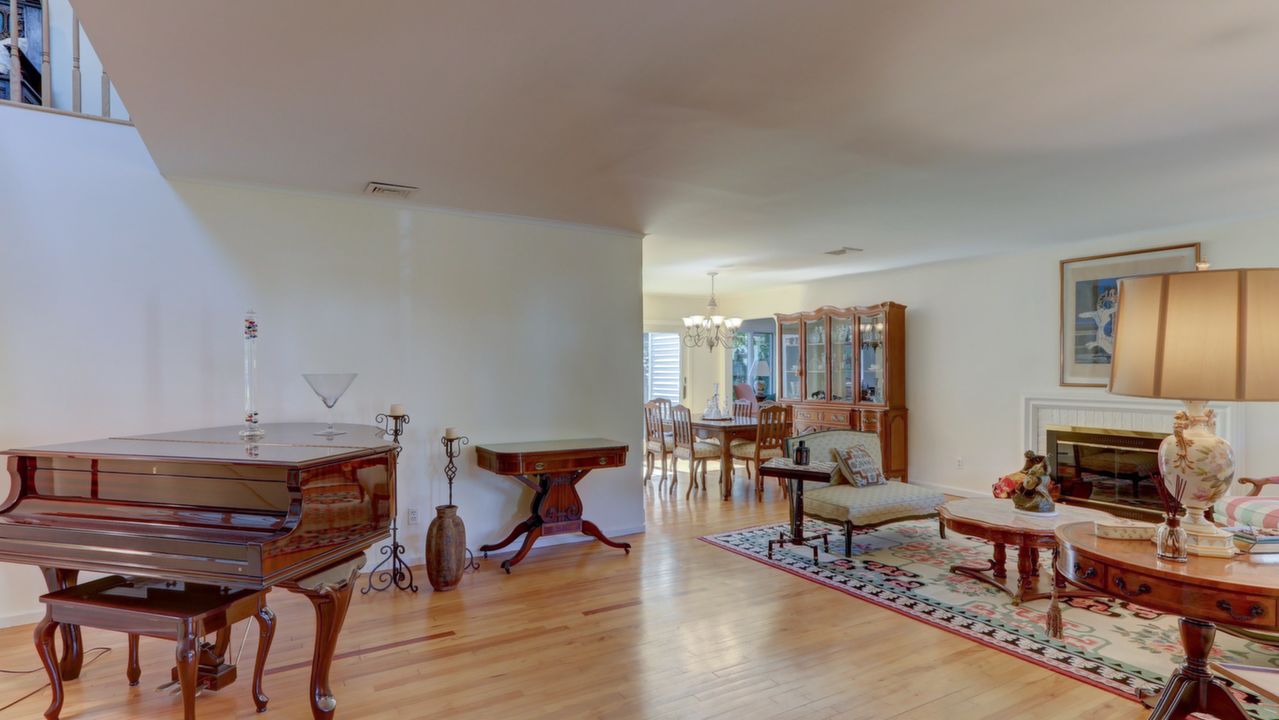 Foyer Living Room