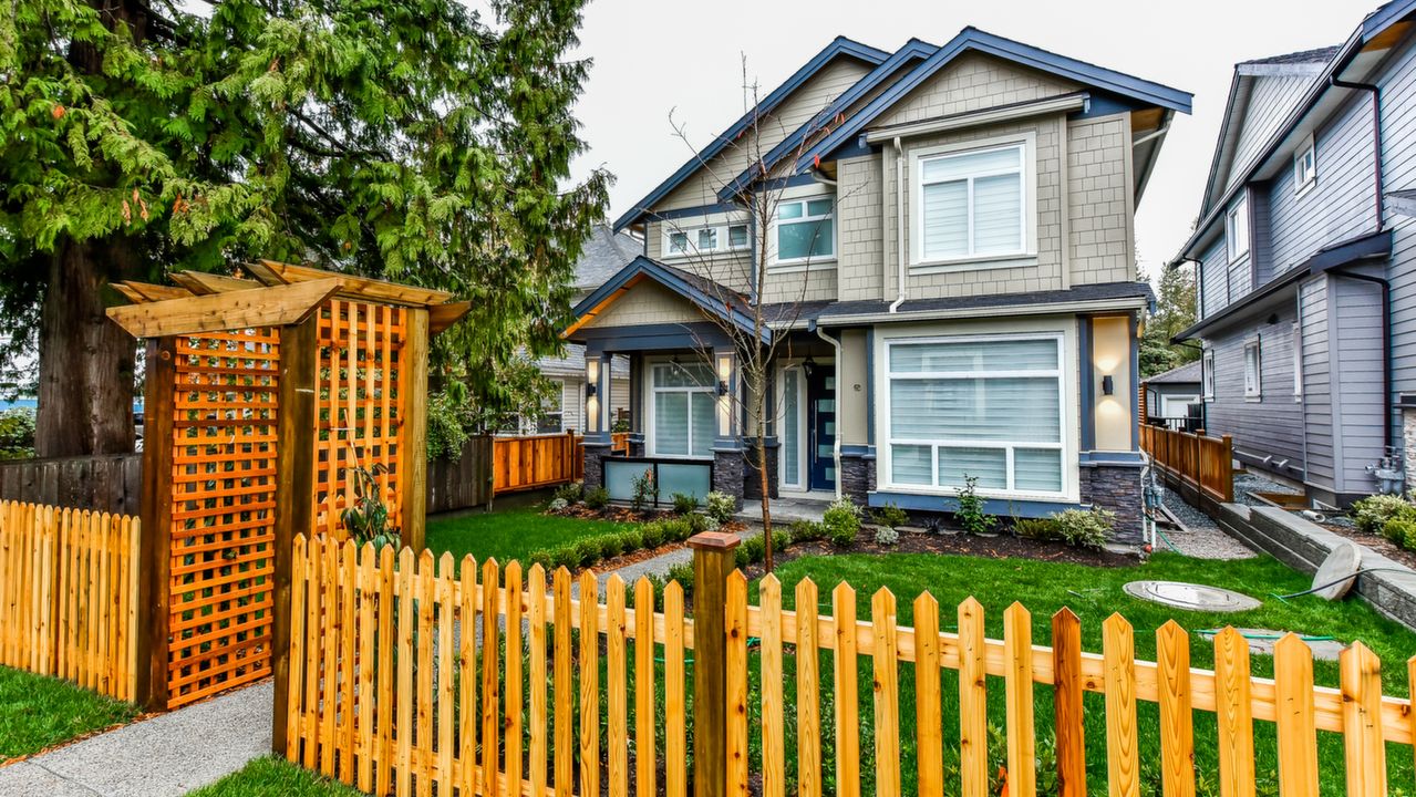 10967 80 Ave, Delta, BC, V4C 1W4 Scene 1