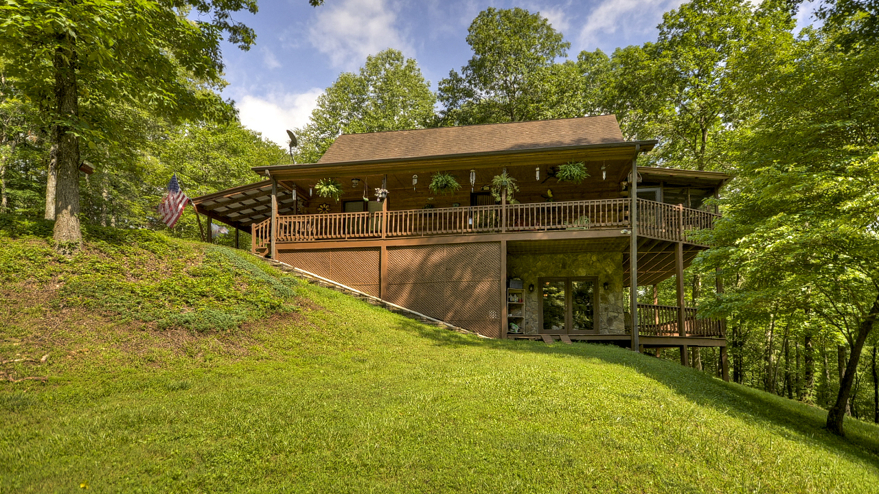 85 D J Lane, Ellijay, GA, 30540 Scene 3