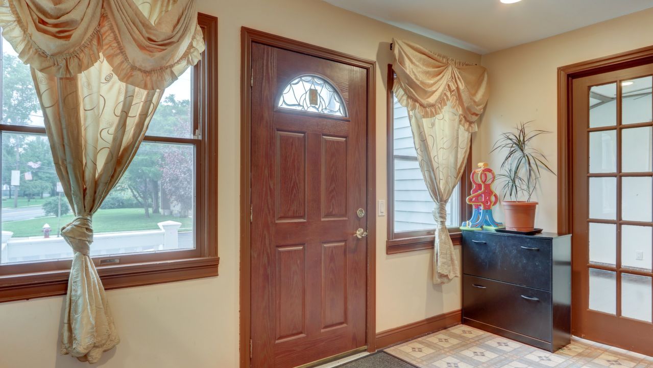 Entry Foyer