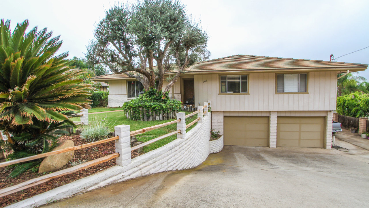 1230 Alessandro Lane, Vista, CA, 92084 Scene 2