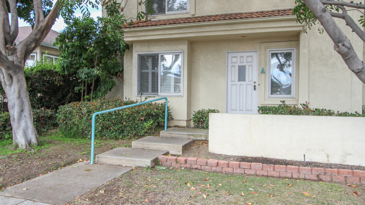 1668 Grand Ave. #A, San Diego, CA, 92109 Scene 2