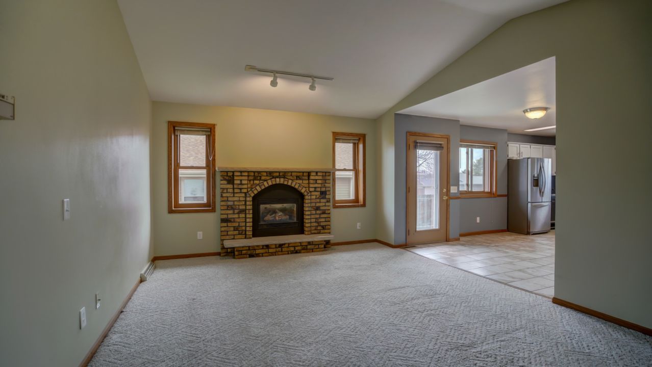 924 Acker Parkway, DeForest-29