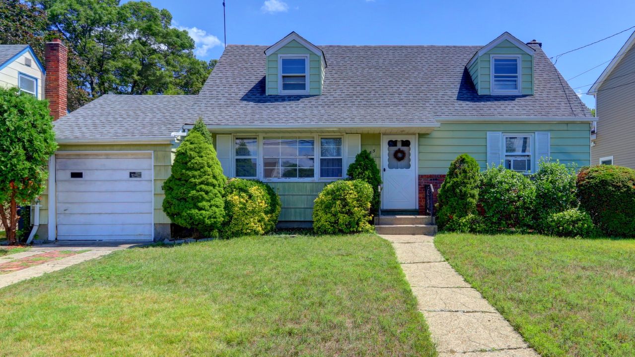 333 Charles Ave, Massapequa, NY, 11758 Scene 1