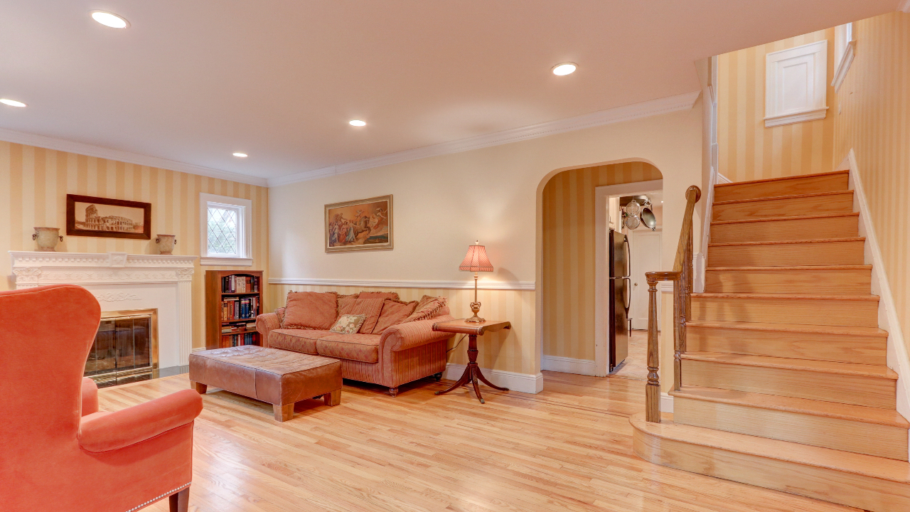 Foyer-Living Room