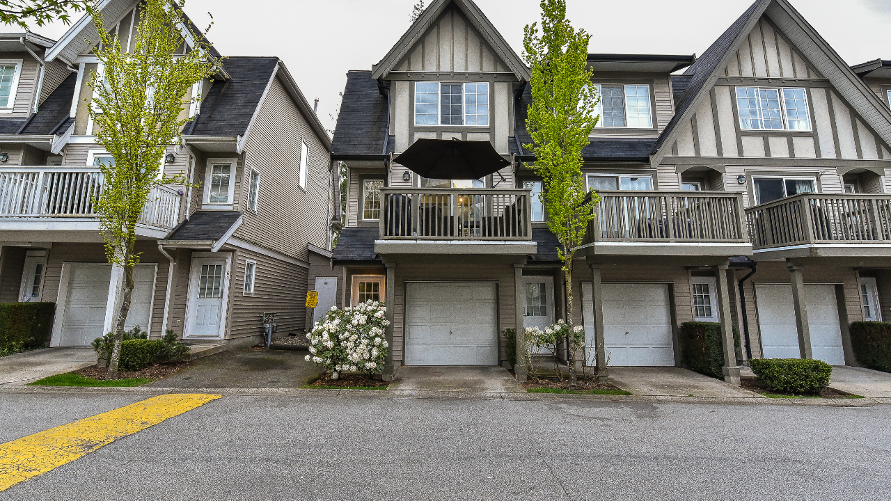 62-8775 161 St Surrey, Surrey, BC, V4N 5G3 Scene 2