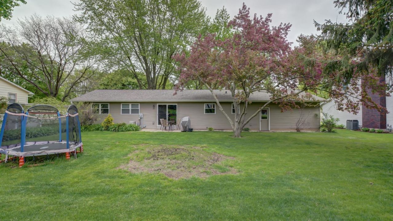 701 S. Holiday Dr, Waunakee-9