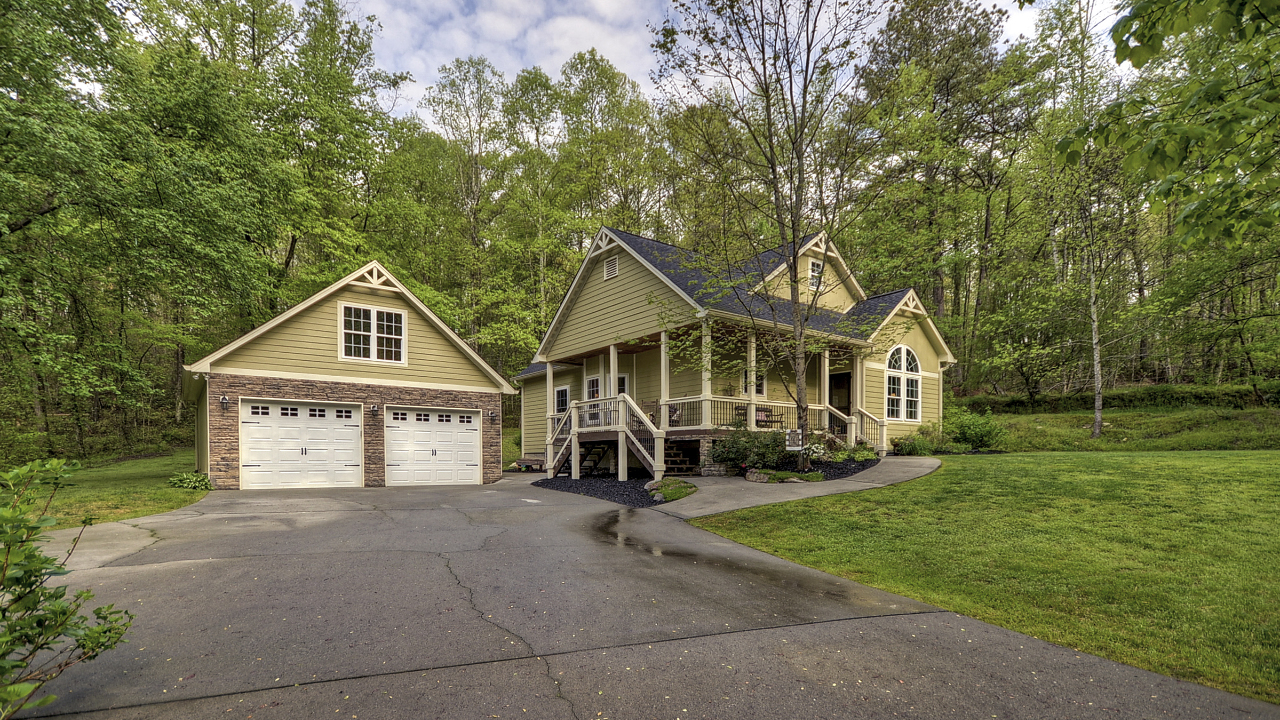 60 Teloga Court, Ellijay, GA, 30540 Scene 1