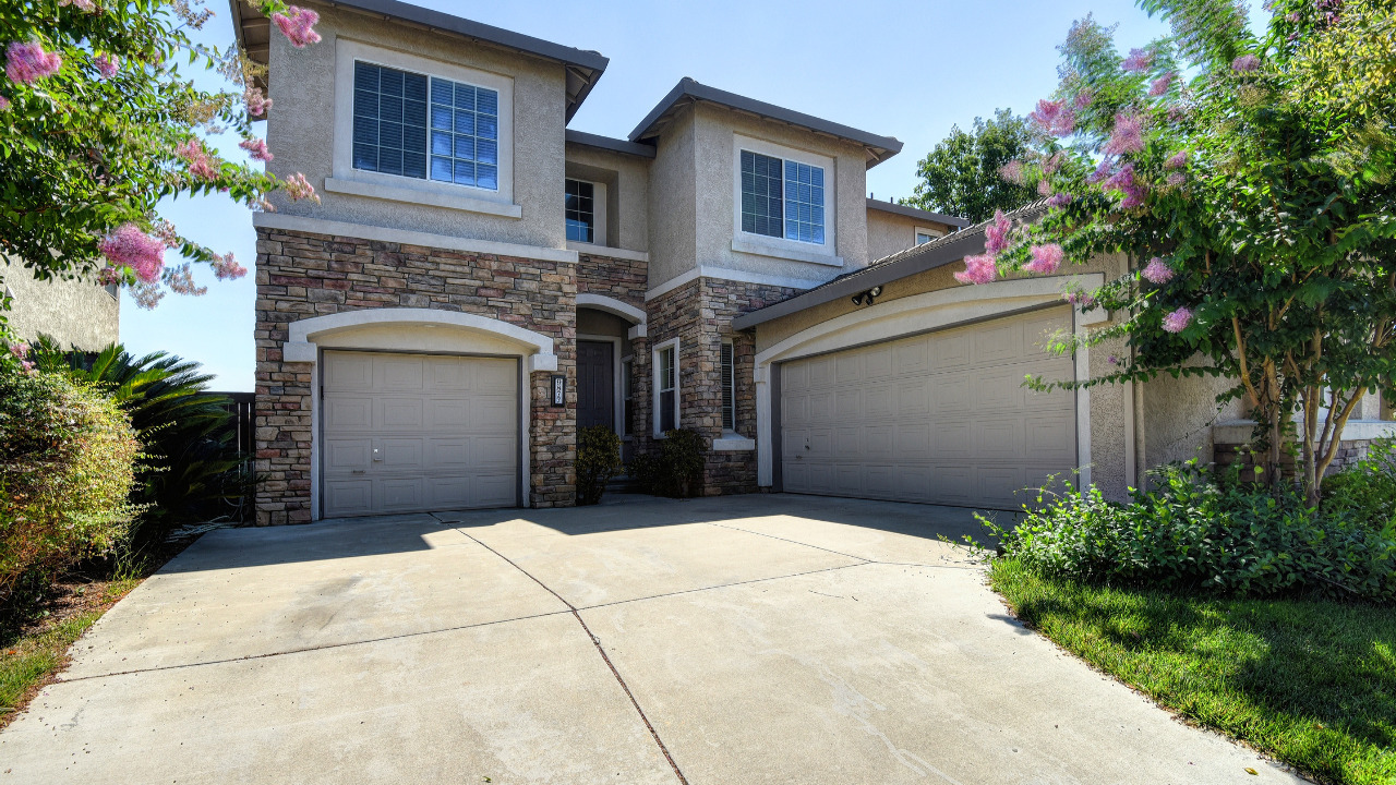 9877 Burrowing Owl Way, Elk Grove, CA, 95757 Scene 3