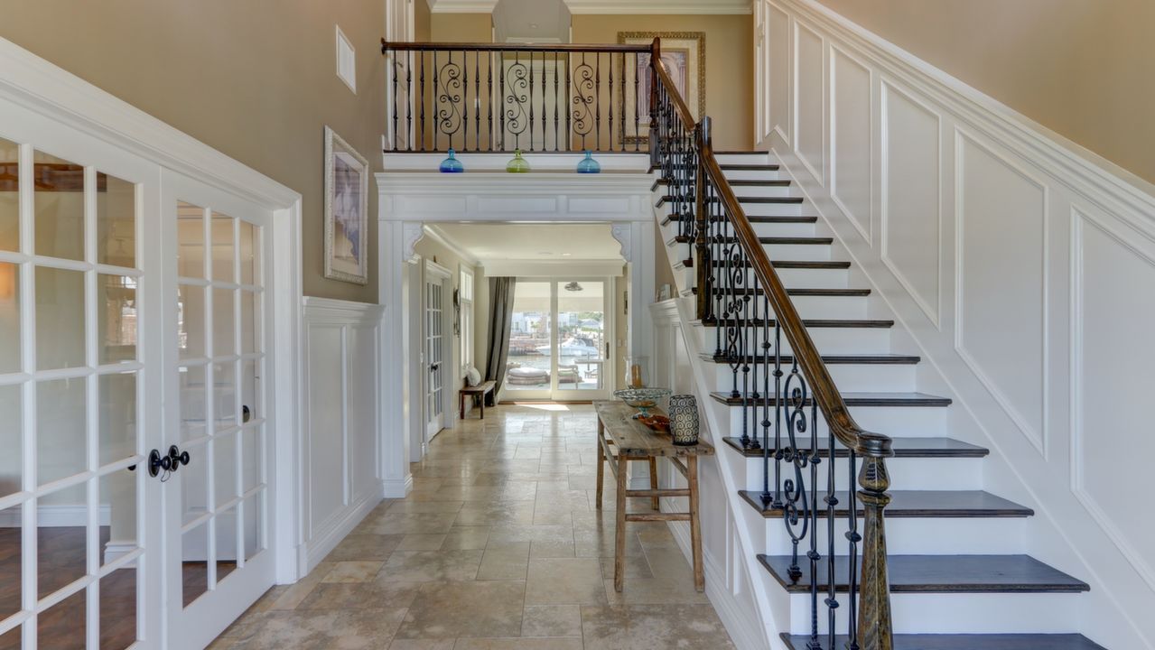 2 Story Foyer