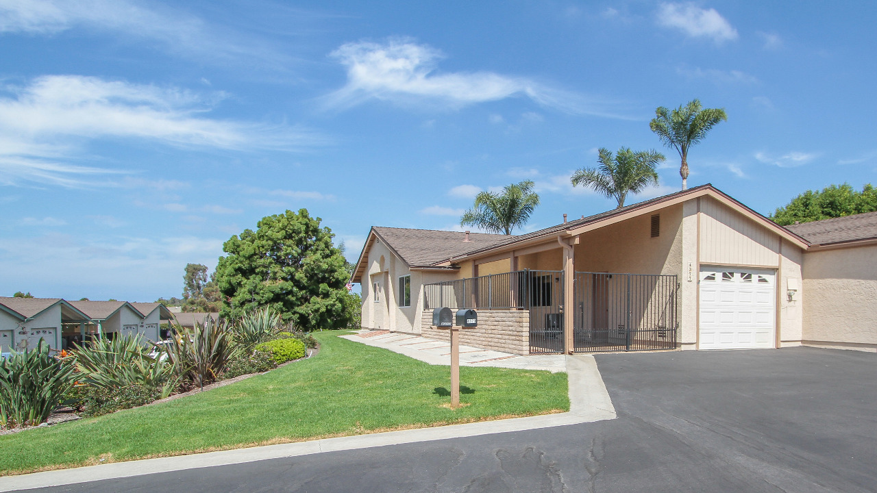 4377 Albatross Way, Oceanside, CA, 92057 Scene 3