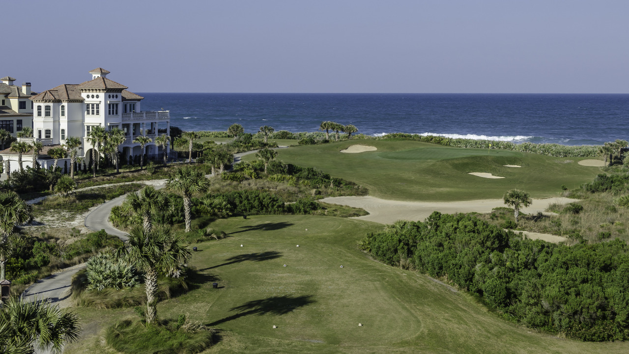 Surrounded by Golf and Water