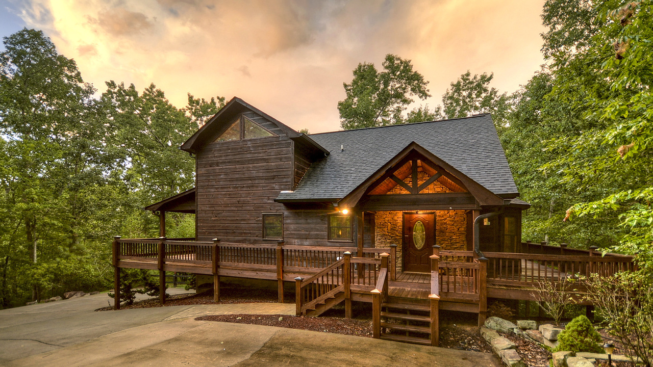 Mountain Creek Lodge, Ellijay, GA, 30540 Scene 4