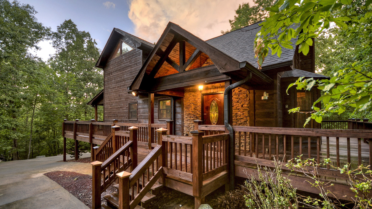 Mountain Creek Lodge, Ellijay, GA, 30540 Scene 1