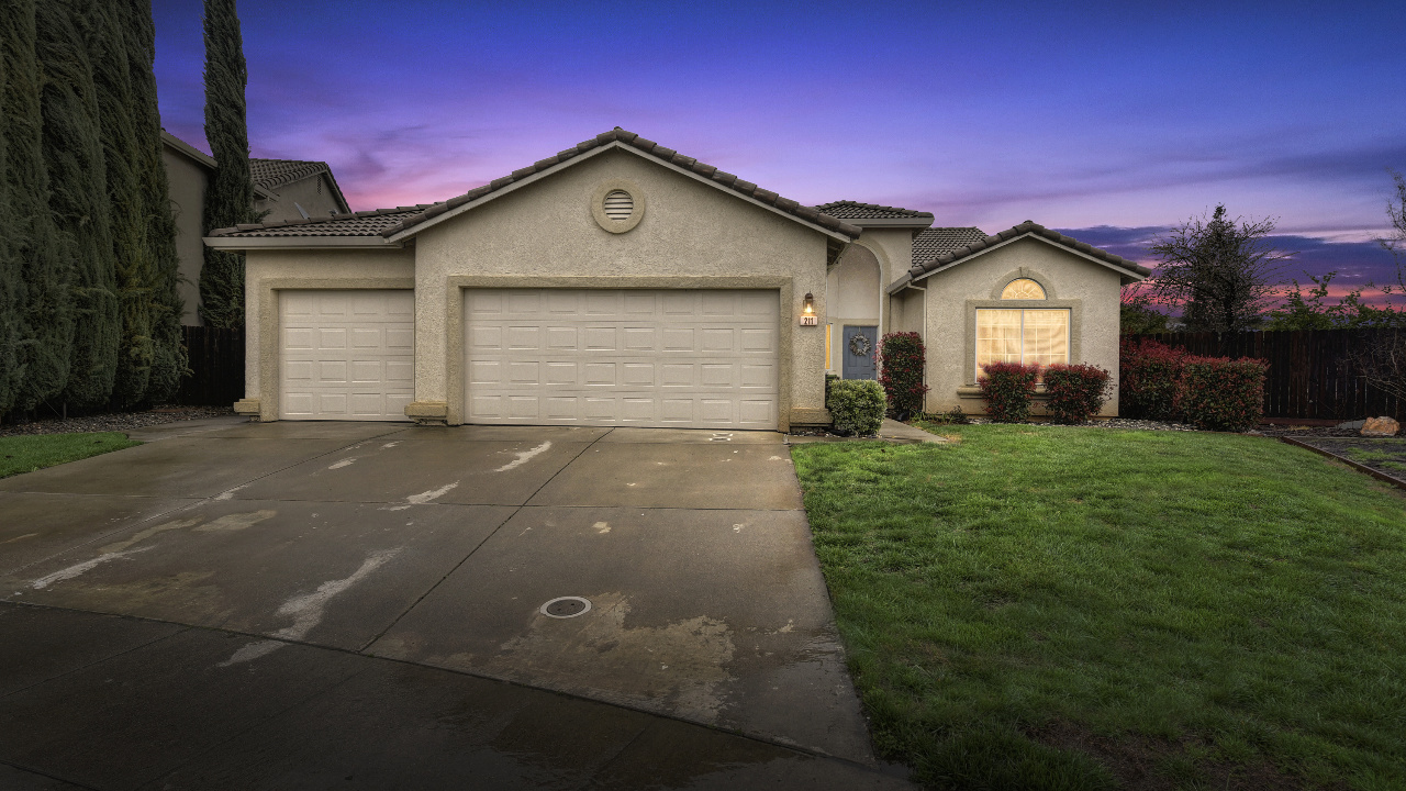 211 Mariner Cir., Lincoln, CA, 95648 Scene 1