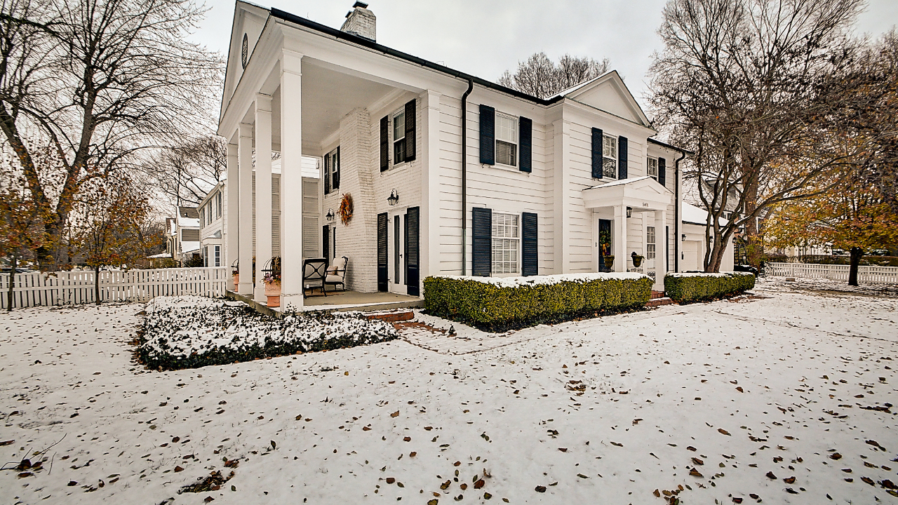 Front/Side Yard