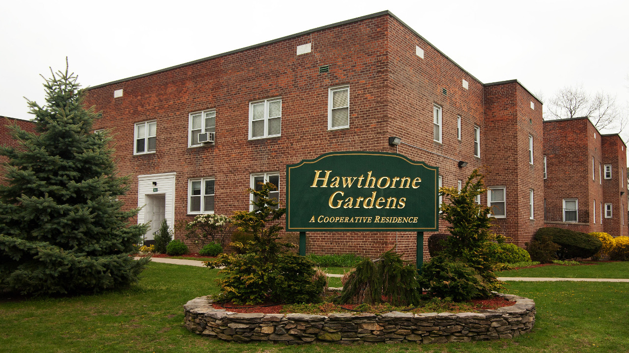 Hawthorne Gardens