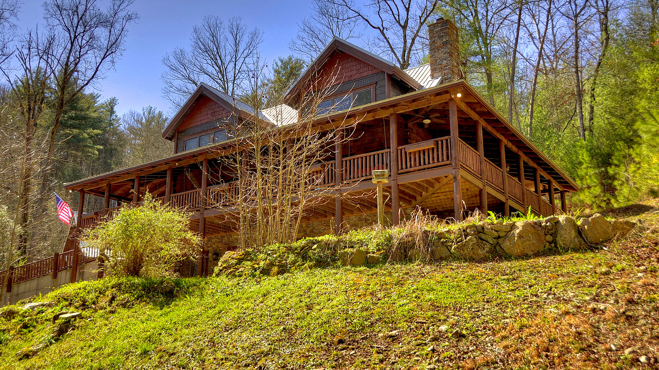 Clear Creek Lodge, Ellijay, GA, 30536 Scene 4