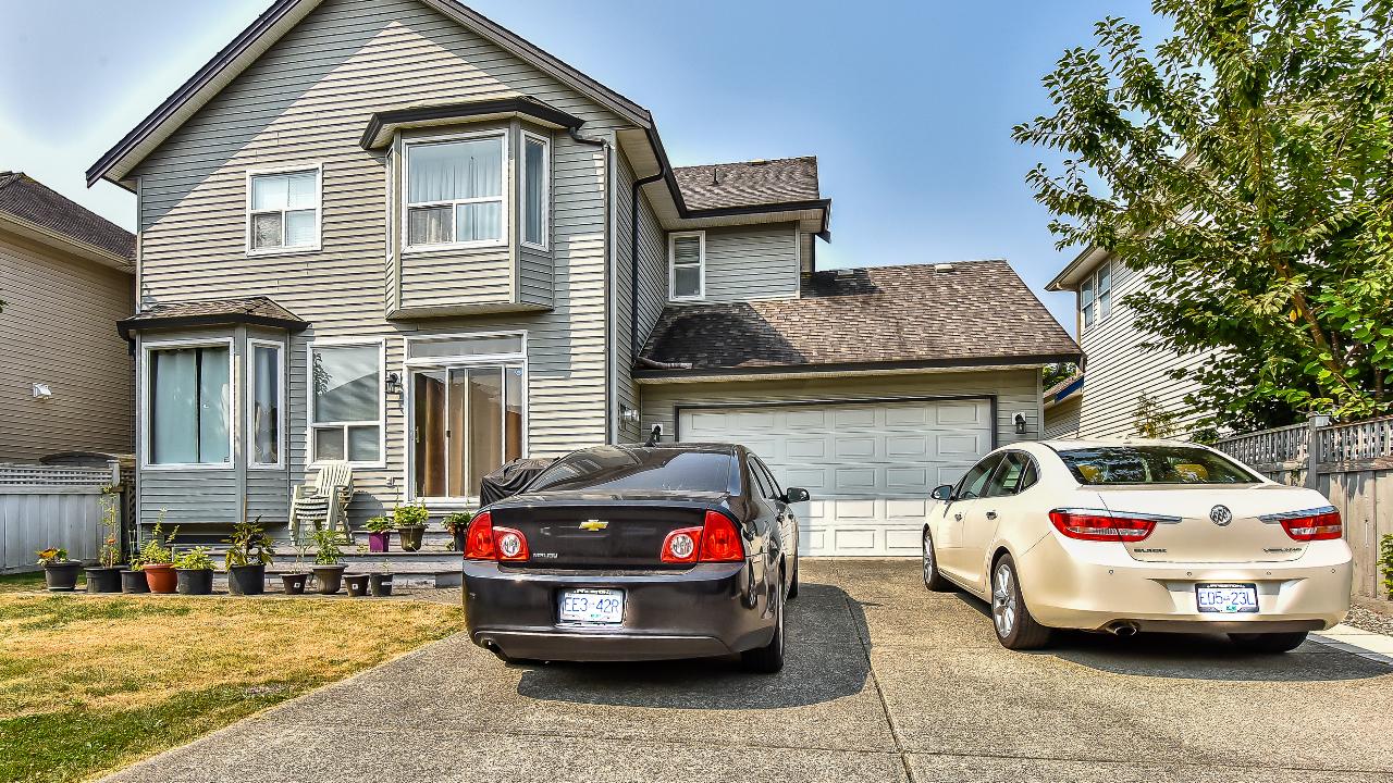 5150 223 St., Langley, BC, V2Y 0G7 Scene 1