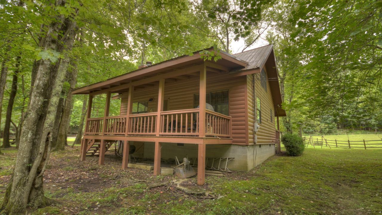 1049 River Bend, Ellijay, GA, 30540 Scene 4