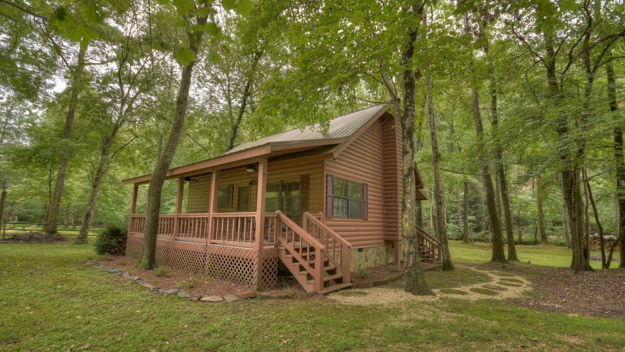 1049 River Bend, Ellijay, GA, 30540 Scene 1