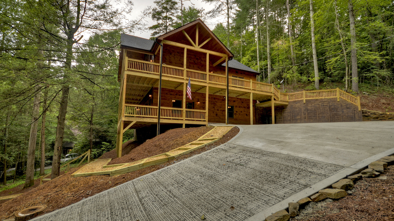 Clark Trail, Ellijay, GA, 30540 Scene 1