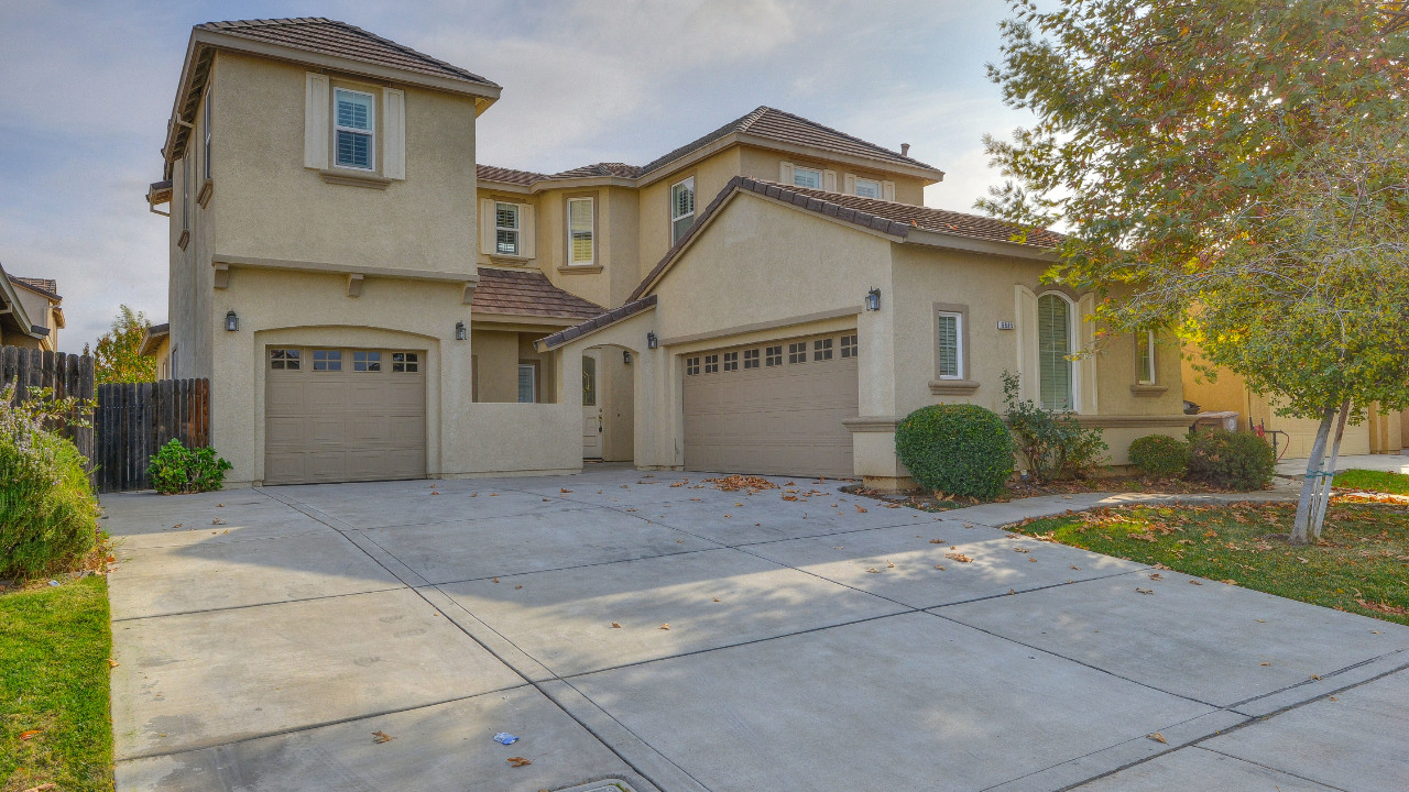 6825 Elvora Way, Elk Grove, CA, 95757 Scene 2