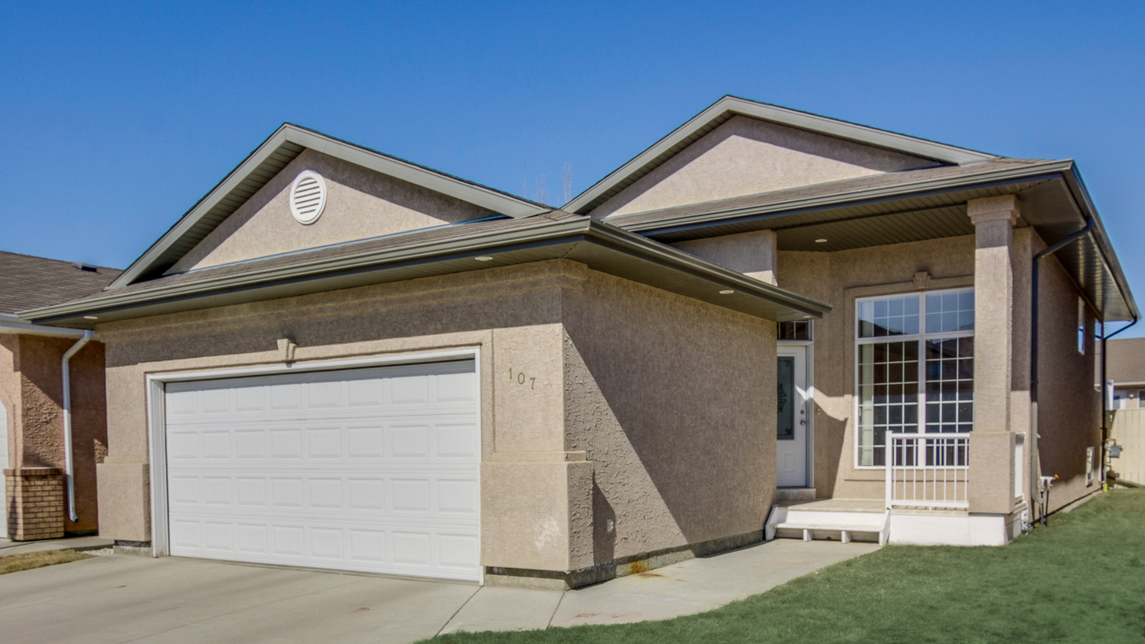 107 Sears Cove, SK (101 of 21)