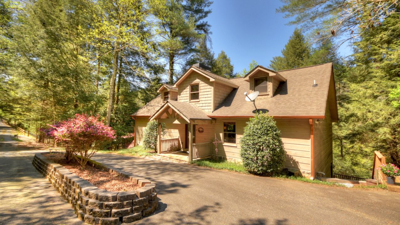 329 Blackberry Falls Ln, Ellijay, GA, 30536 Scene 1