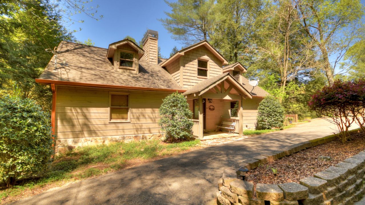 329 Blackberry Falls Ln, Ellijay, GA, 30536 Scene 2