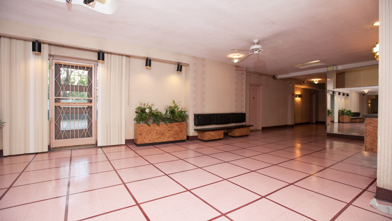 67-25 Clyde St Apt#:7-S, Forest Hills, NY, 11375 Scene 2