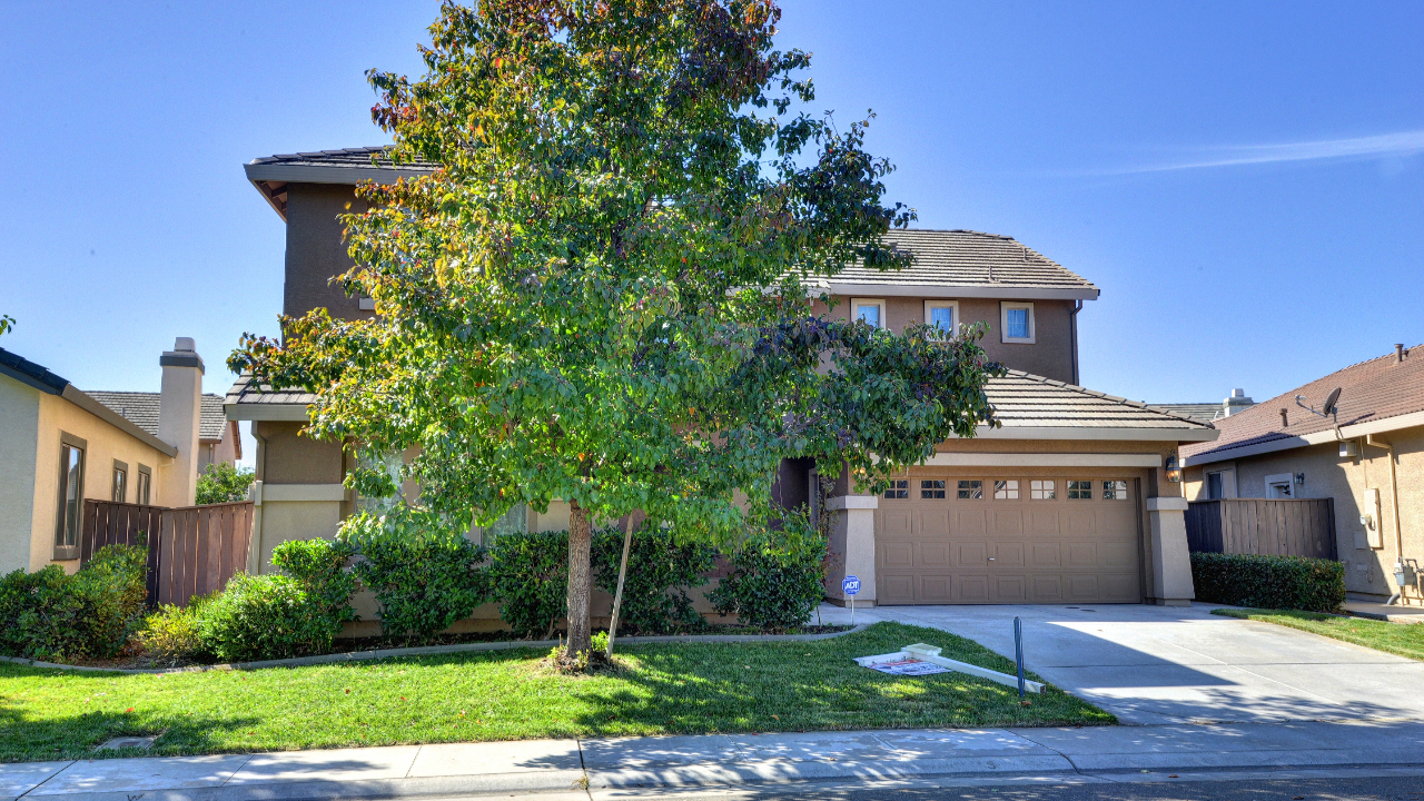 9730 Darley Way, Elk Grove, CA, 95757 Scene 1