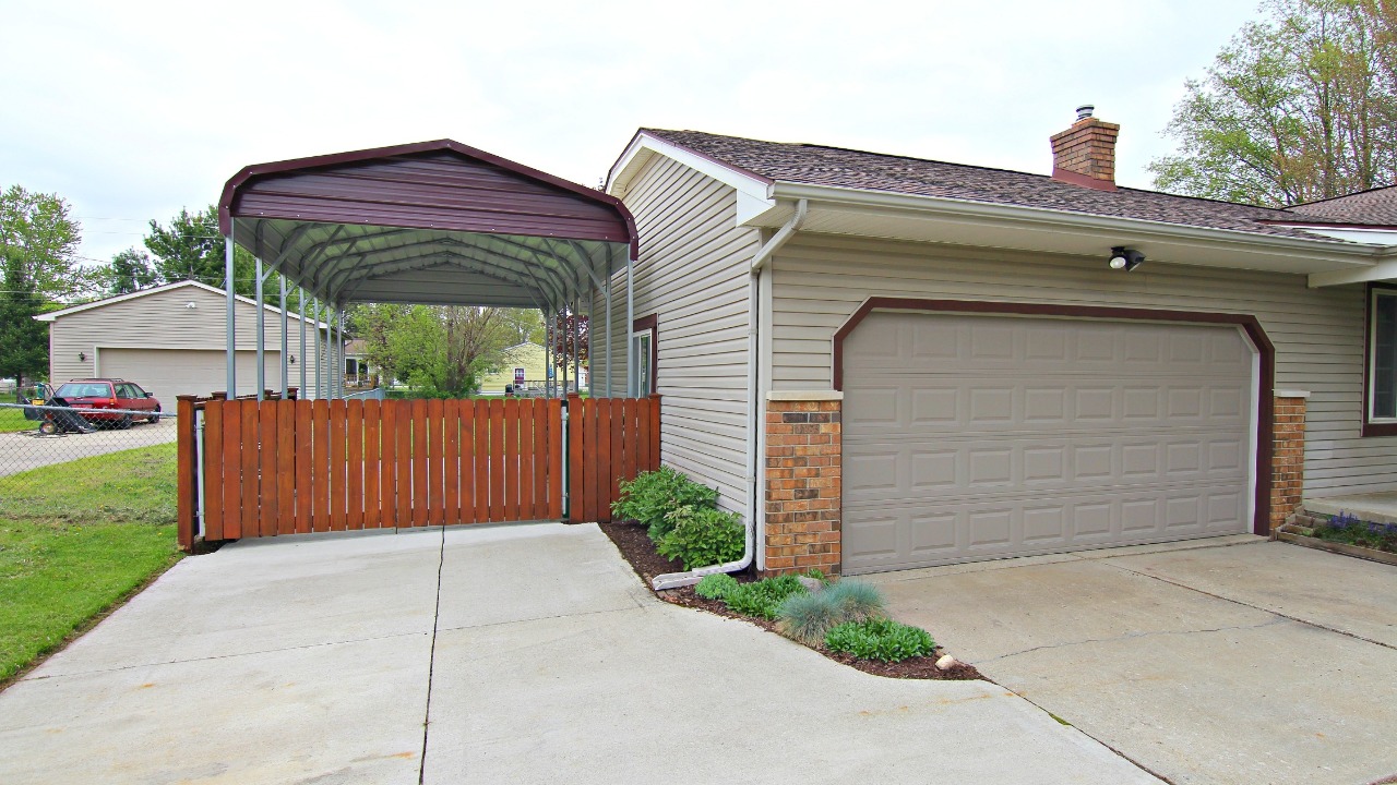 Recreation Garage