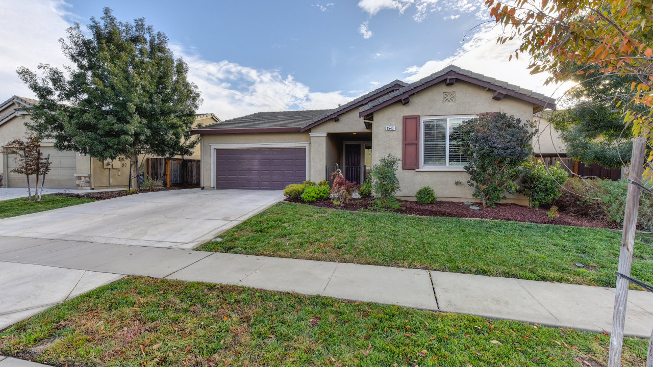 1543 Flora Way, Lincoln, CA, 95648 Scene 3