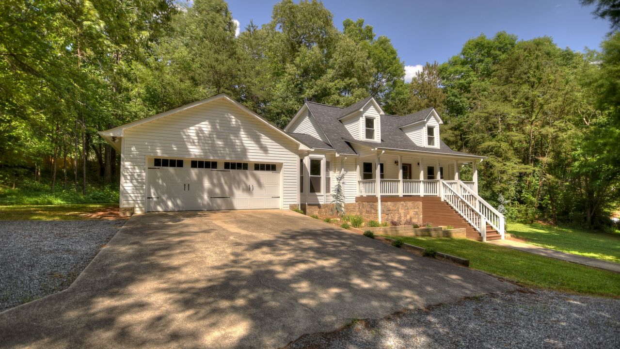 31 River Lane, Ellijay, GA, 30540 Scene 2