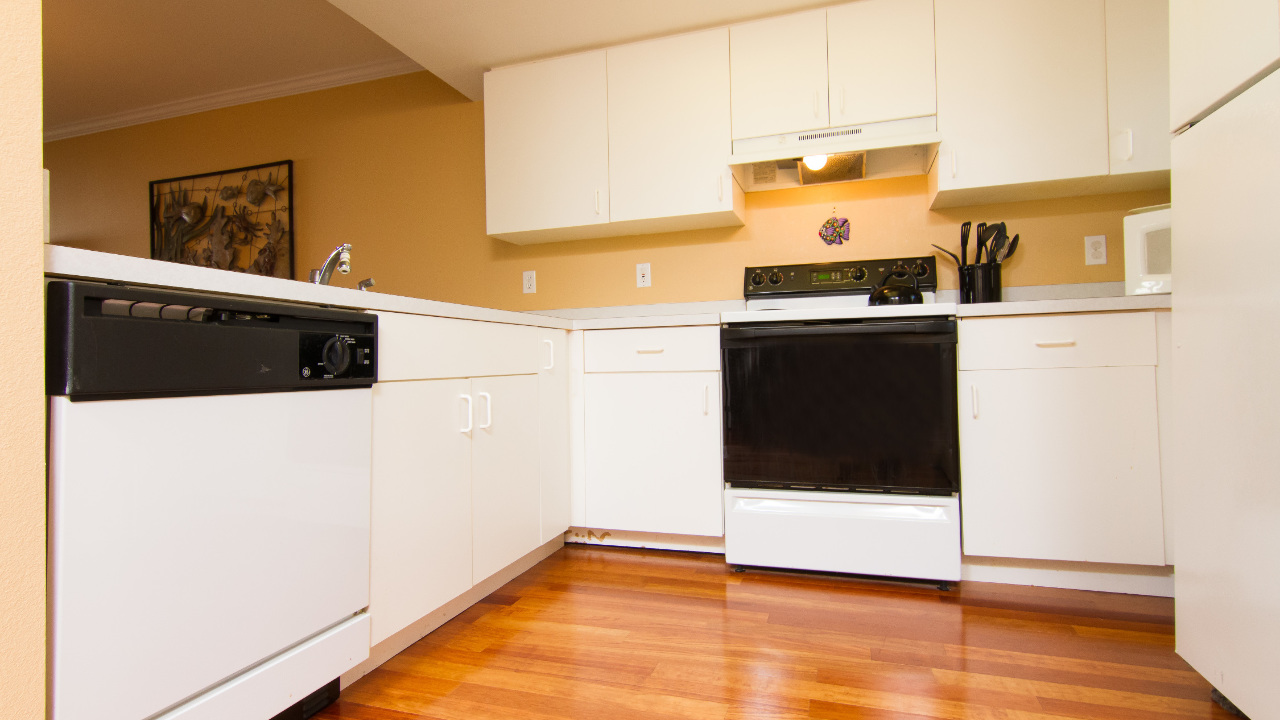 Spacious Kitchen