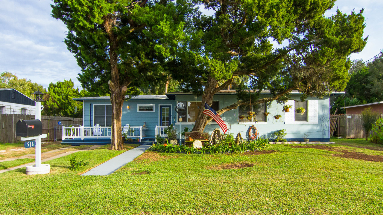 Charming 1950's Cottage