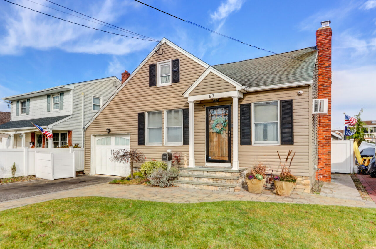 67 Jackson Pl, Massapequa, NY, 11758 Scene 2