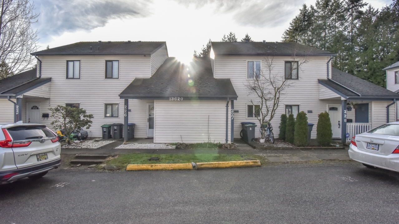 #227-13620 67 Ave., Surrey, BC, V3W 6X5 Scene 2