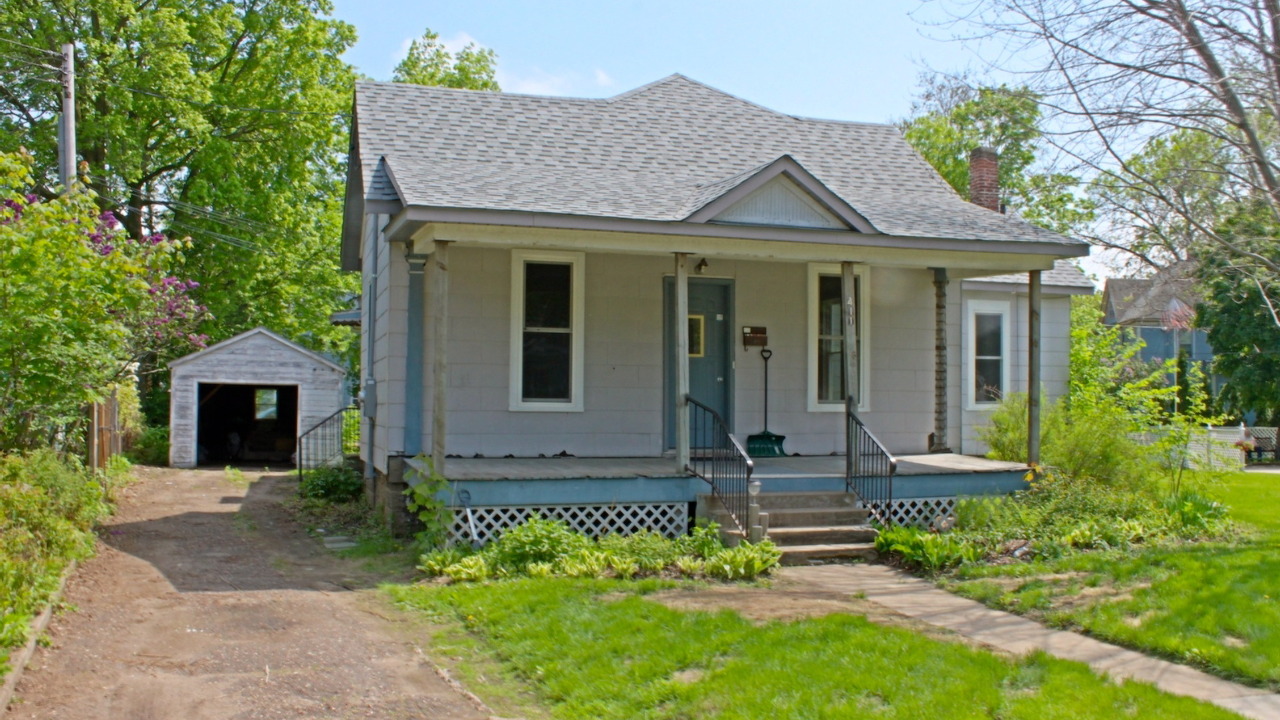 411 Union Street, Eau Claire, WI, 54703 Scene 1