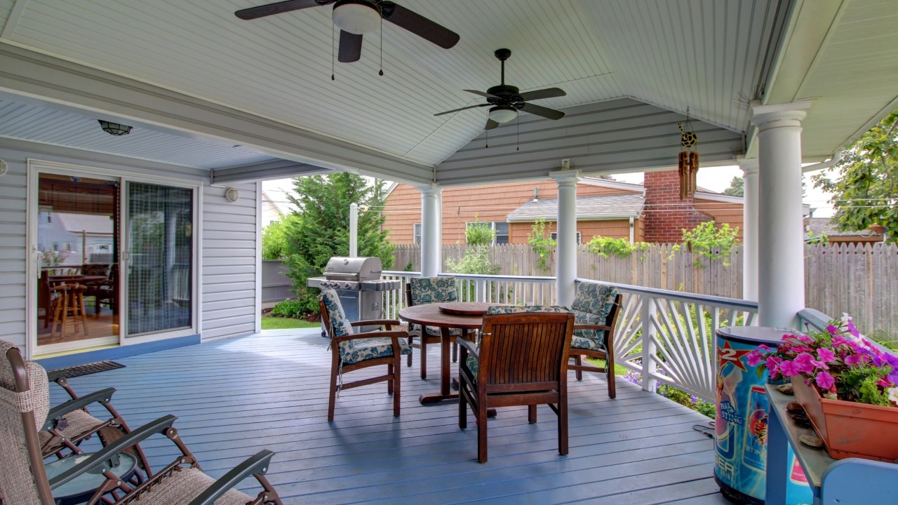 Kitchen Deck