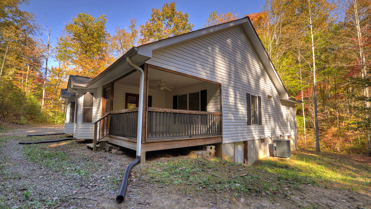 665 Redwood Dr, Ellijay, GA, 30540 Scene 2