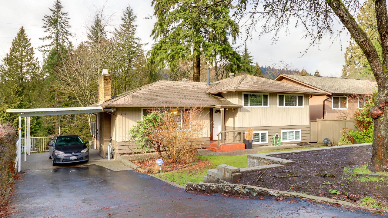 2661 Noel Dr, Burnaby, BC, V3J 1J2 Scene 2