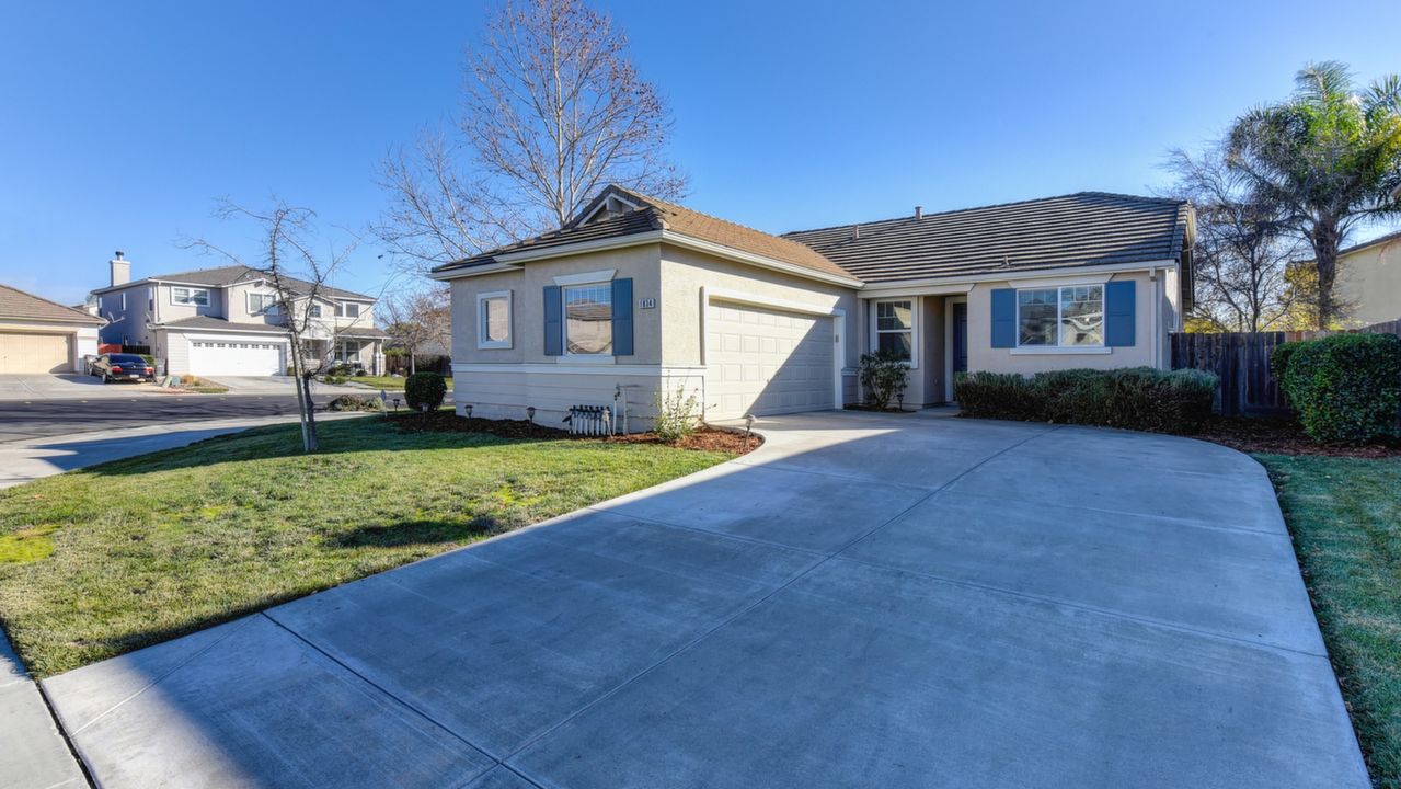 1834 Lowe Dr., Woodland, CA, 95776 Scene 2