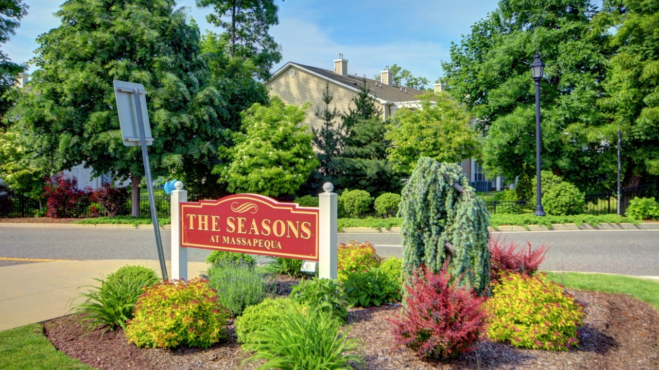 The Seasons Front Entrace