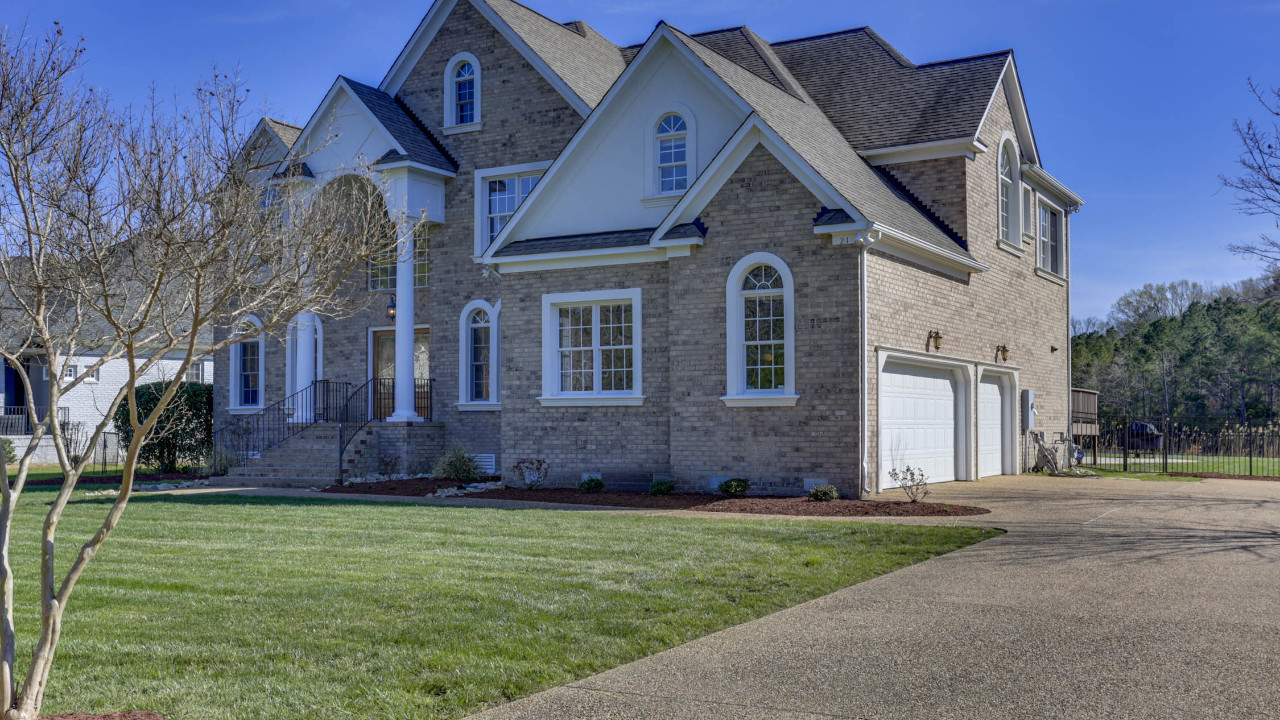 Front of Home/Garage