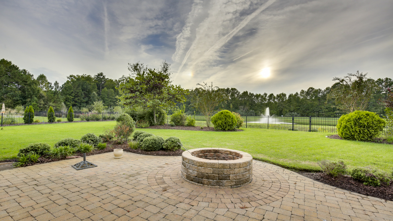 Patio/Yard