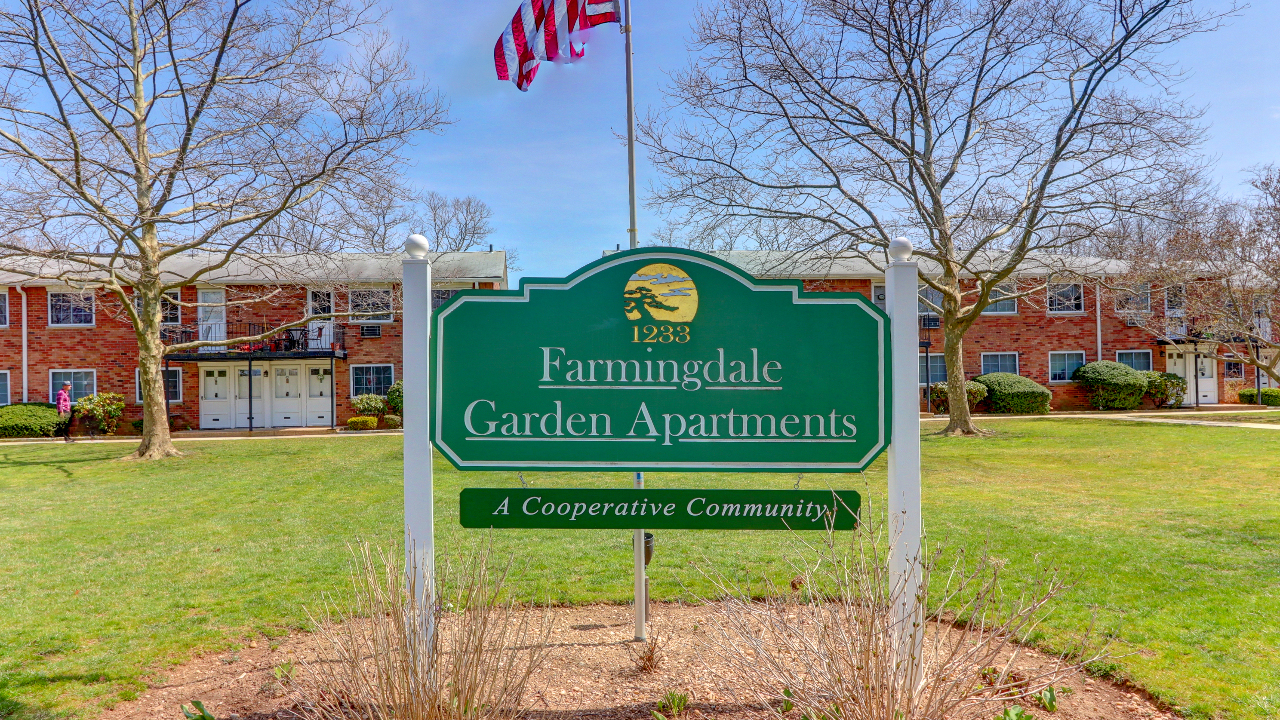 Farmingdale Garden Apartments