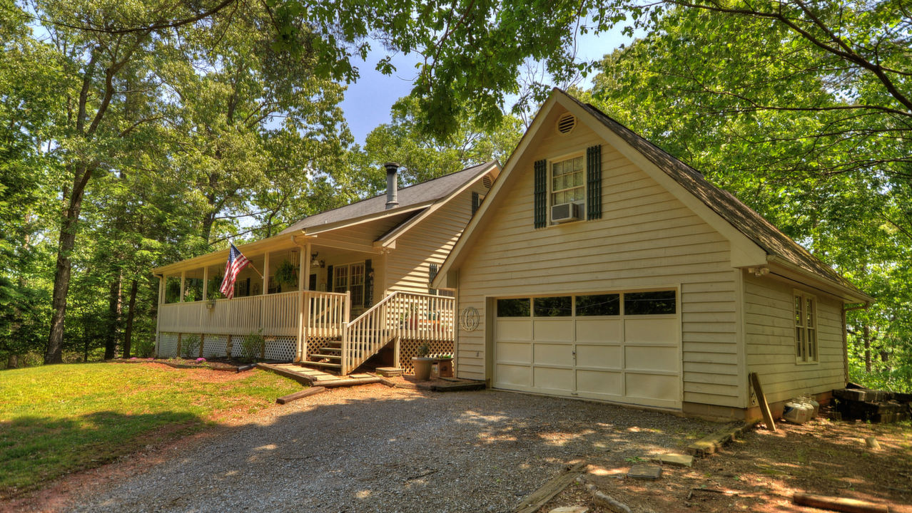 380 Seneca Dr, Ellijay, GA, 30540 Scene 1